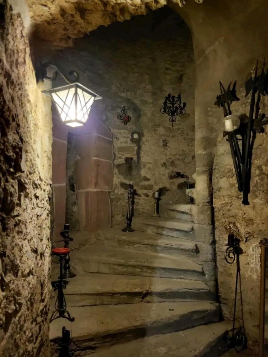 Burg Hermannstein - Rittersaal Wetzlar Bagian luar foto